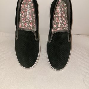 Women Hallet Slip On
